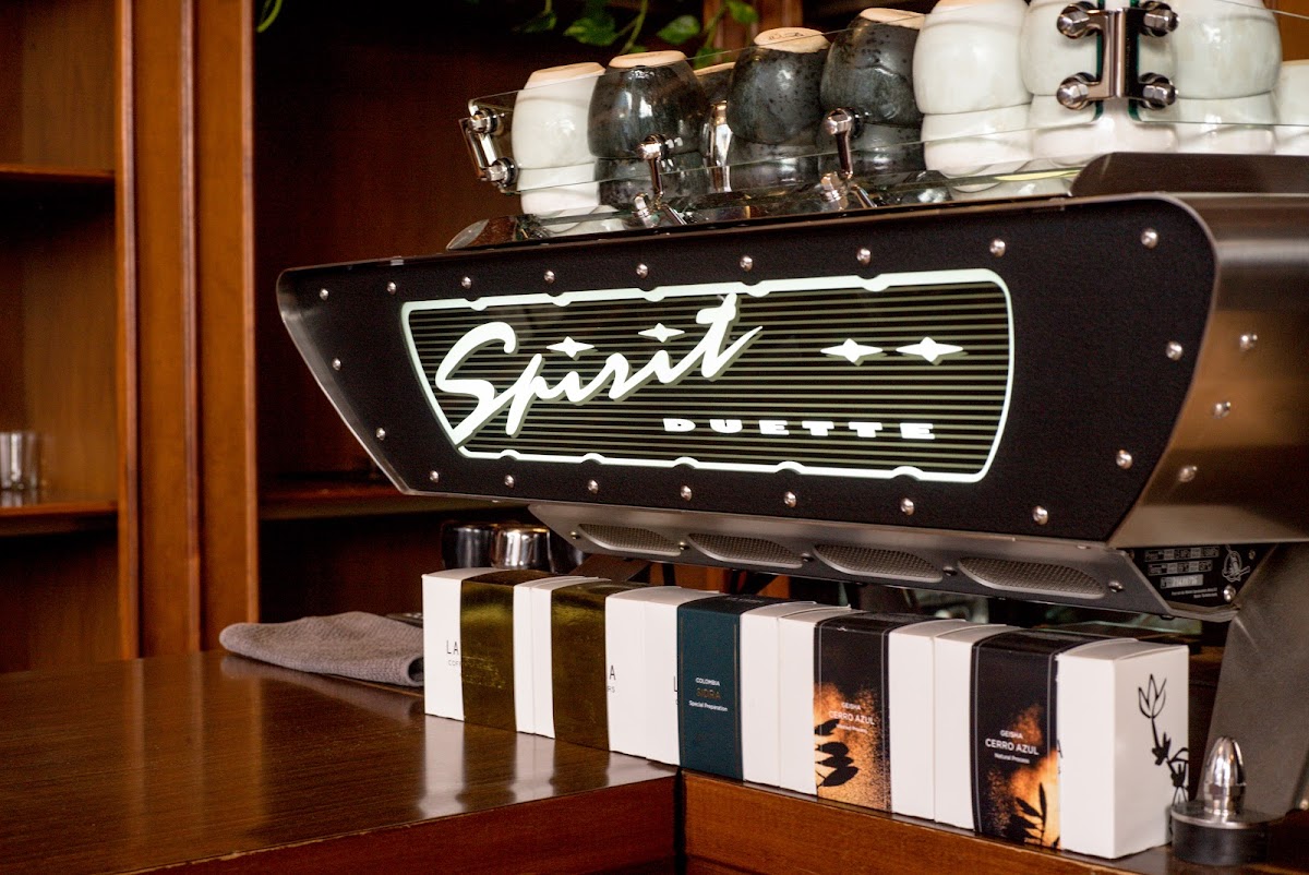 Parallels Café